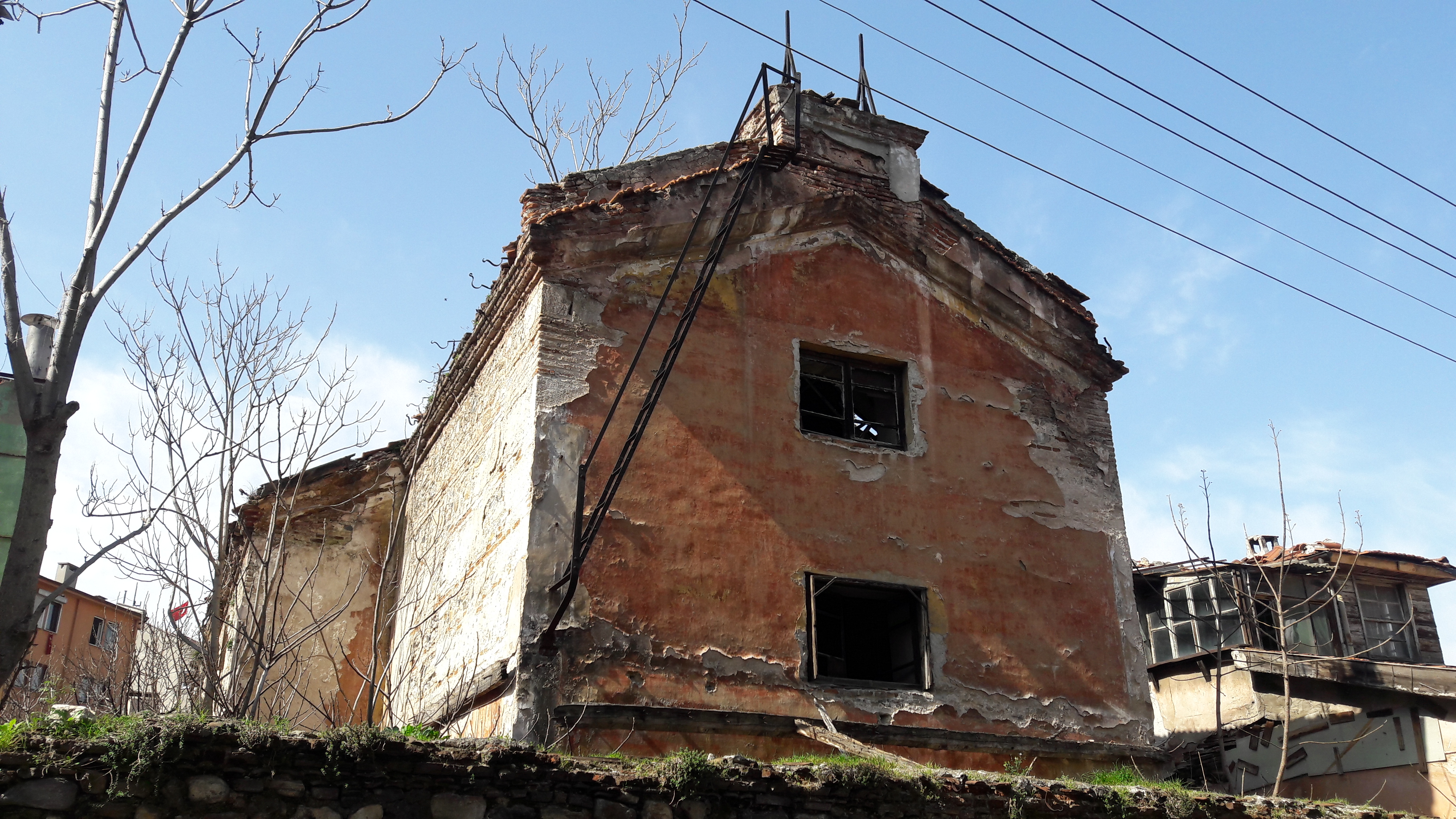 Ermeni Patrikhanesi:  Kiliselerin rant kaynağı  olarak görülmesi üzücü